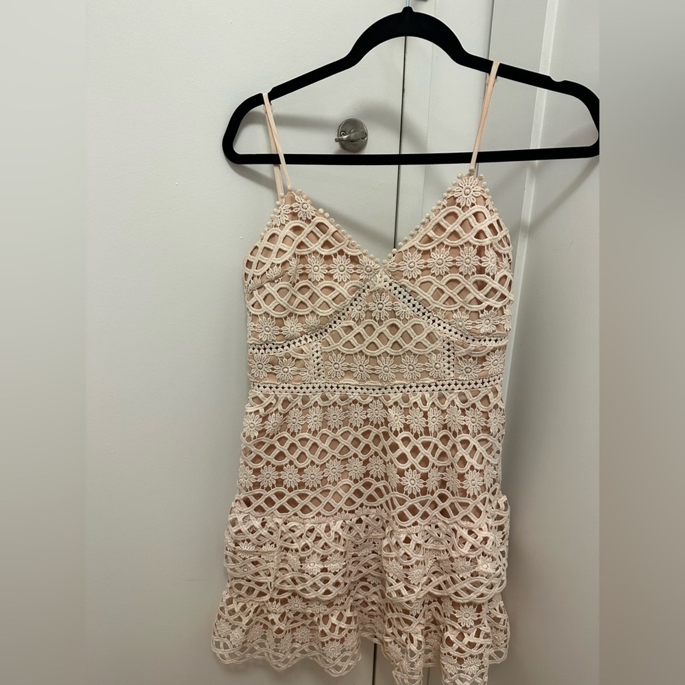 Lulus nude pink dress